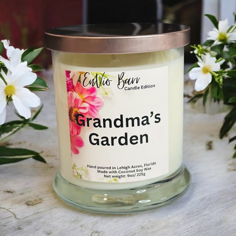 Grandma's Garden Scented Candle